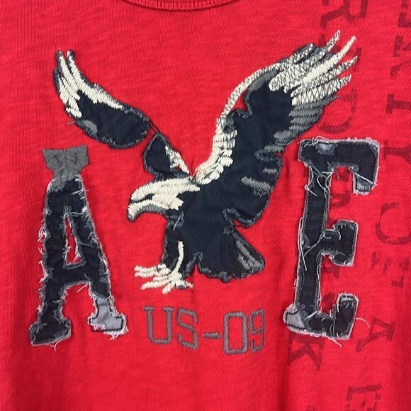 American Eagle men’s Y2K retro patch graphic red short sleeve tee - Picture 5 of 5